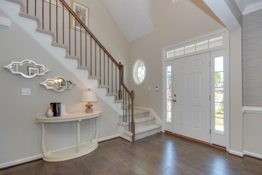 Foyer. Chesapeake New Home Builders