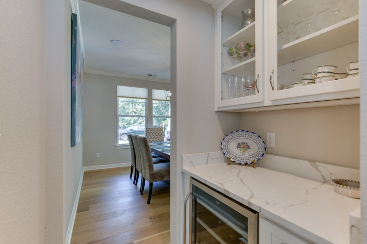 Butlers Pantry. centerville new homes