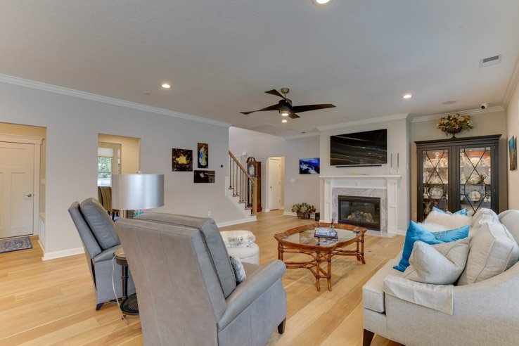 Living Room. chesapeake va 23320